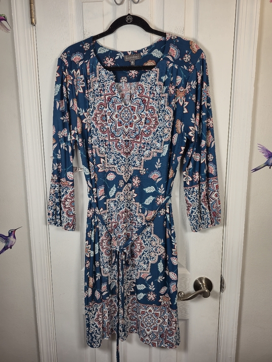 Luxology Dresses & Skirts - Luxology Boho Medallion Midi Dress with Belt Teal XL